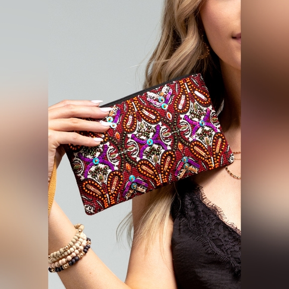 Handmade Hand Beaded & Sequined Wristlet Clutch - Unique Ethnic Inspired Pattern - Picture 6 of 6